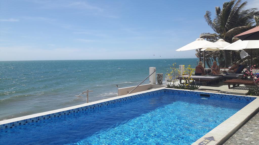 Ocean Front Hotel Phan Thiet Exteriör bild