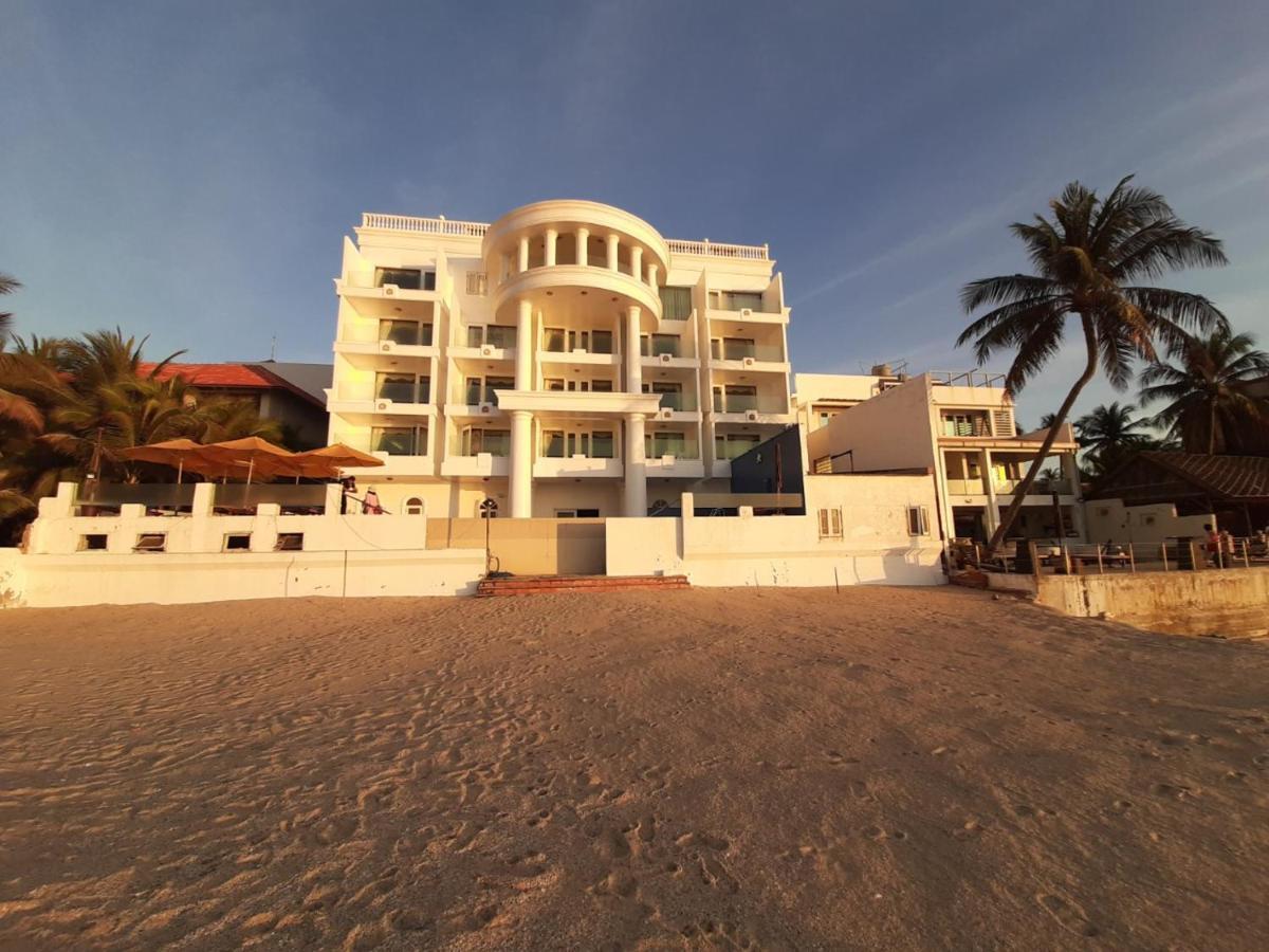 Ocean Front Hotel Phan Thiet Exteriör bild